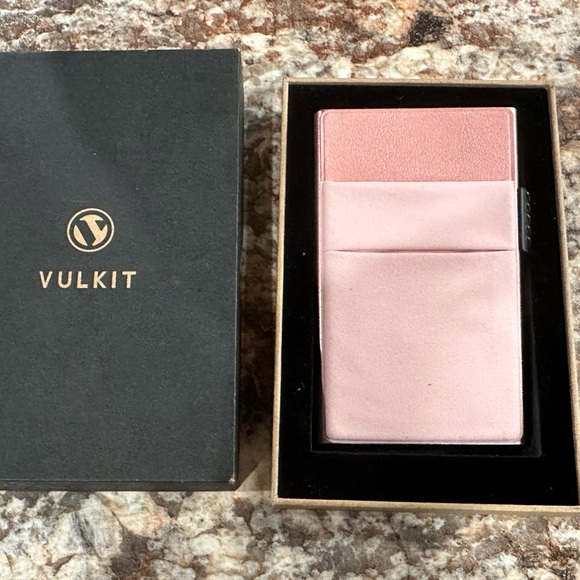 Vulkit Slim Wallet with Credit Card Riser - Rose Color - Picture 2 of 5